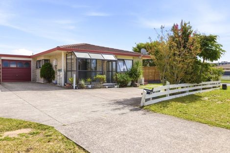 Photo of property in 2 Ngarimu Place, Mount Maunganui, 3116