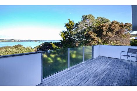 Photo of property in 84 Doves Bay Road, Kerikeri, 0294