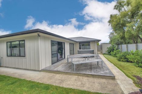 Photo of property in 11 Austin Reid Avenue, Carterton, 5713