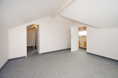 Photo of property in 42 Ihle Street, Terrace End, Palmerston North, 4410