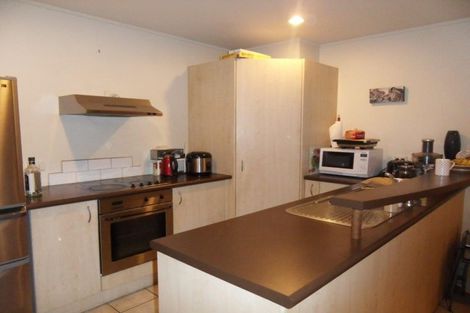 Photo of property in Mendosa Terraces Apartments, 14/9 Ebor Street, Te Aro, Wellington, 6011