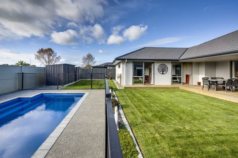 Photo of property in 10 Wanaka Place, Poraiti, Napier, 4112