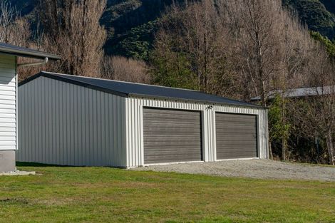 Photo of property in 1 Hector Close, Kingston, Athol, 9793