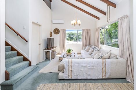 Photo of property in 2/116 Prince Regent Drive, Half Moon Bay, Auckland, 2012