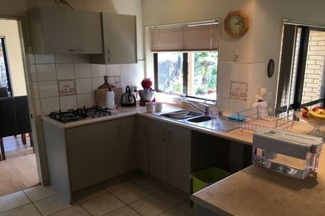 Photo of property in 37 Robin Brooke Drive, Flat Bush, Auckland, 2019