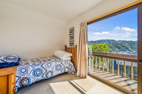 Photo of property in 8a Margaret Street, Wadestown, Wellington, 6012