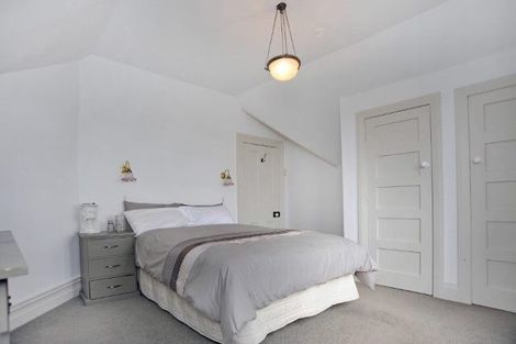 Photo of property in 38 Easther Crescent, Kew, Dunedin, 9012