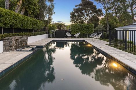 Photo of property in 1 Almond Grove, Greenhithe, Auckland, 0632