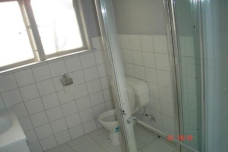 Photo of property in 1/104 Exmouth Road, Northcote, Auckland, 0627