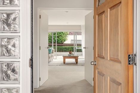 Photo of property in 1 Omanu Court, Mount Maunganui, 3116