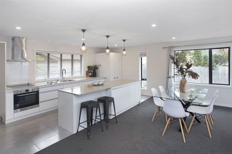 Photo of property in 10 Epping Place, Burnside, Christchurch, 8053