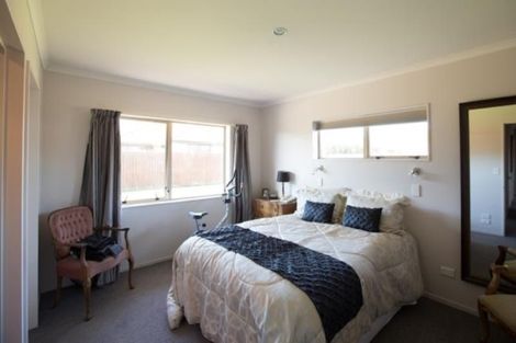 Photo of property in 6 Marsack Crescent, Halswell, Christchurch, 8025