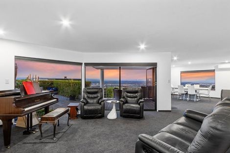 Photo of property in 1/31 Harry Ell Drive, Cashmere, Christchurch, 8022