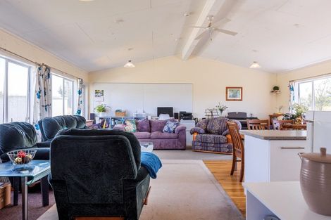 Photo of property in 18 Martin Road, Papatawa, Woodville, 4998