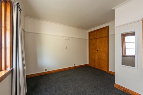 Photo of property in Ionian Flats, 123-125 Brougham Street, Mount Victoria, Wellington, 6011