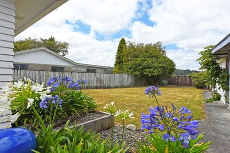 Photo of property in 29 Oxford Crescent, Ebdentown, Upper Hutt, 5018