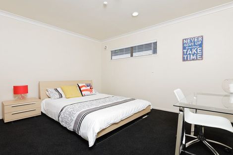 Photo of property in 112/3 Morningside Drive, Morningside, Auckland, 1025