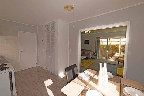 Photo of property in 104 Glendale Road, Glen Eden, Auckland, 0602