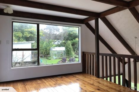 Photo of property in 89 Grassmere Road, Henderson Valley, Auckland, 0612