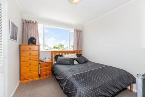 Photo of property in 5b Sheehan Road, Te Atatu South, Auckland, 0610