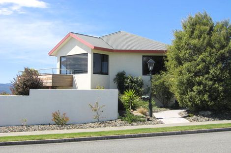 Photo of property in 327 Princes Drive, Britannia Heights, Nelson, 7010