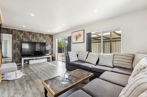 Photo of property in 2/3 James Road, Manurewa, Auckland, 2102