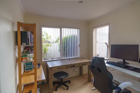 Photo of property in 38a County Road, Torbay, Auckland, 0630