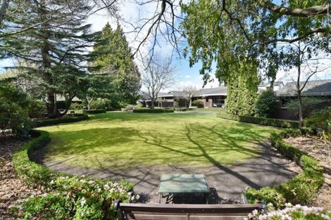 Photo of property in 361 Gardiners Road, Harewood, Christchurch, 8051