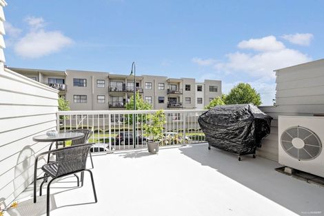 Photo of property in 10/46 Carlos Drive, Flat Bush, Auckland, 2016