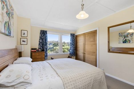Photo of property in 27 Victory Avenue, Karori, Wellington, 6012