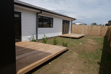 Photo of property in 9 Wheriko Avenue, Glenbrook, 2681