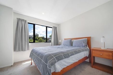 Photo of property in 29 Morihana Close, Glen Eden, 0602