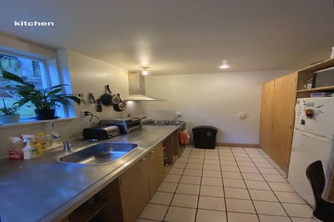 Photo of property in 10 Moana Road, Kelburn, Wellington, 6012