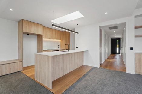 Photo of property in 21 Fenton Avenue, Wanaka, 9305