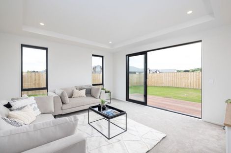 Photo of property in 10 Greenwood Place, Amberley, 7410