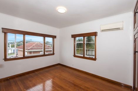 Photo of property in 86 Fourth Avenue, Woodhill, Whangarei, 0110