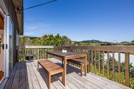 Photo of property in 6 Seatoun Avenue, Leigh, Warkworth, 0985