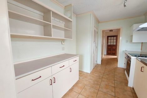 Photo of property in 28 Fuchsia Avenue, Pukete, Hamilton, 3200