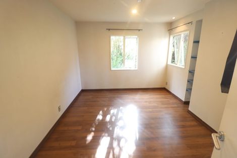 Photo of property in 2/879 East Coast Road, Northcross, Auckland, 0632