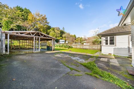 Photo of property in 127 Stokes Valley Road, Stokes Valley, Lower Hutt, 5019