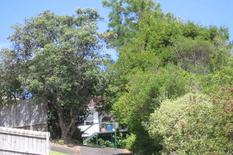 Photo of property in 10 Dianthus Place, Browns Bay, Auckland, 0630