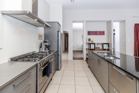 Photo of property in 19 Shalimar Place, Huntington, Hamilton, 3210