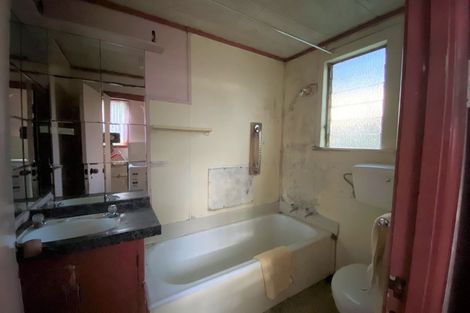 Photo of property in 77 King Street, Hikurangi, 0114