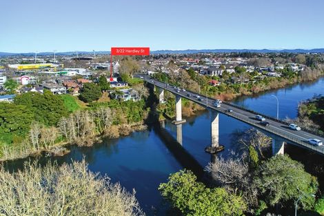 Photo of property in 3/22 Hardley Street, Whitiora, Hamilton, 3200