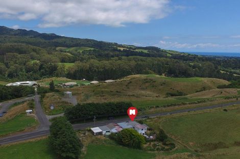 Photo of property in 401 Koru Road, Koru, New Plymouth, 4374