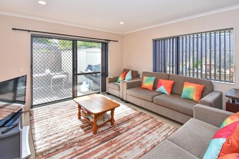 Photo of property in 13 Savona Drive, Flat Bush, Auckland, 2016