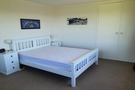 Photo of property in 52 The Track, Plimmerton, Porirua, 5026