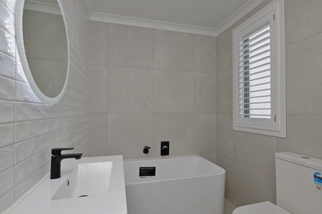 Photo of property in 44b Pine Avenue, Upper Hutt Central, Upper Hutt, 5018