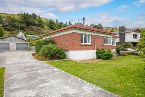 Photo of property in 18 Branxholm Street, Roxburgh, 9500