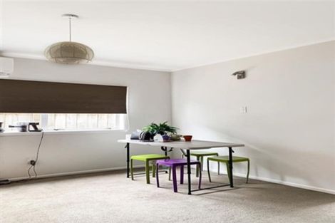 Photo of property in 2/5 Gazelle Avenue, Beach Haven, Auckland, 0626